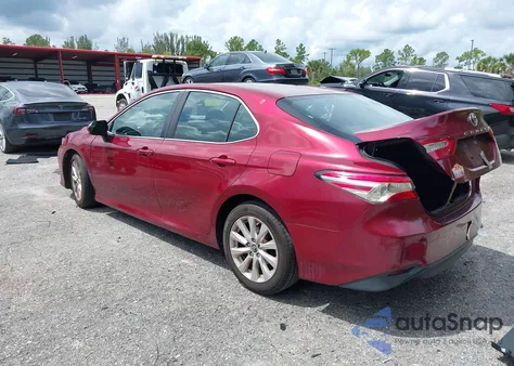 2018 Toyota Camry Le from USA, damaged, VIN 4T1B11HK4JU524842